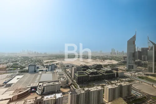 3 Bedrooms Apartment in Park Place Tower