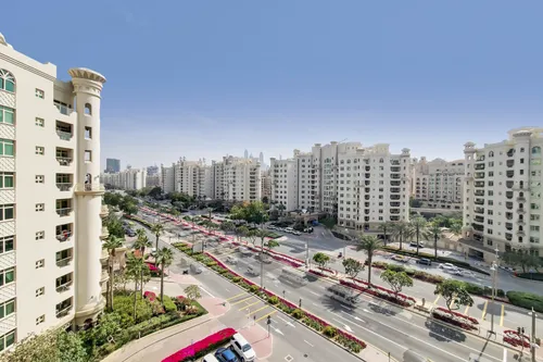3 Bedrooms Apartment in Al Das