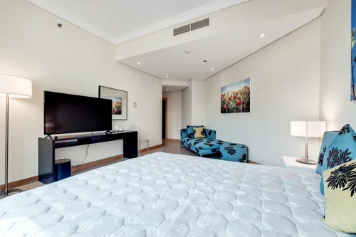 3 Bedrooms Apartment in Al Das
