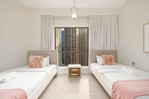 2 Bedrooms Apartment in Bahar 4