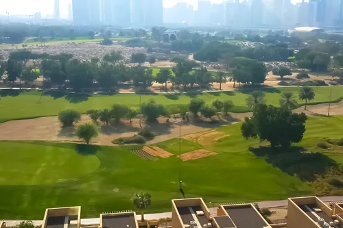 2 Bedrooms Apartment in Golf Tower 1