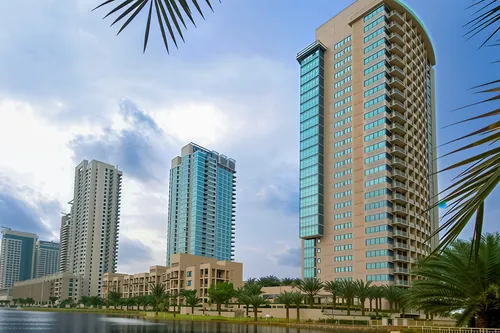 2 Bedrooms Apartment in Golf Tower 1