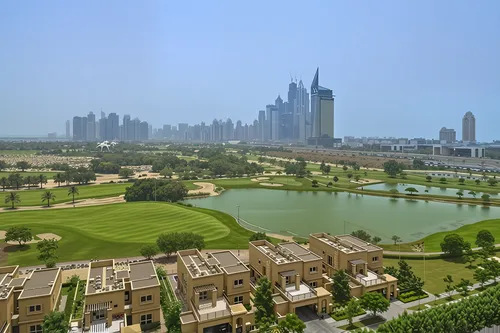 2 Bedrooms Apartment in Golf Tower 1