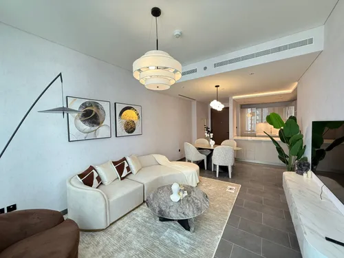 2 Bedrooms Apartment in The Crest Tower C