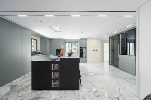 6 Bedrooms Penthouse in Balqis Residence