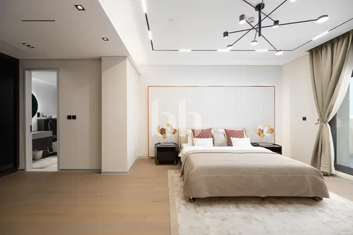 6 Bedrooms Penthouse in Balqis Residence