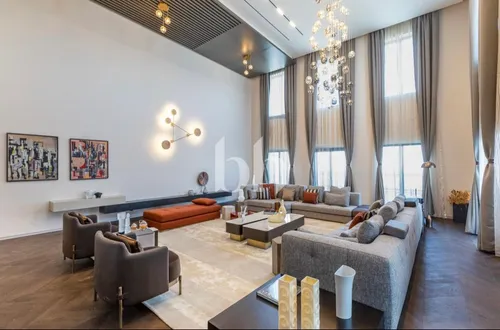 6 Bedrooms Penthouse in Balqis Residence