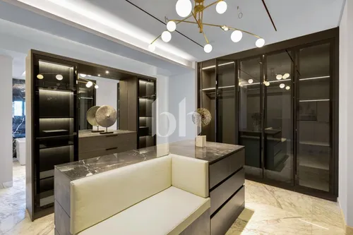 6 Bedrooms Penthouse in Balqis Residence