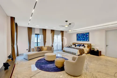 6 Bedrooms Penthouse in Balqis Residence