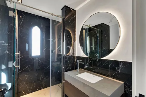 6 Bedrooms Penthouse in Balqis Residence