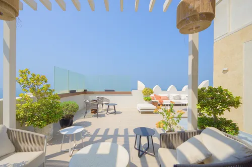 6 Bedrooms Penthouse in Balqis Residence