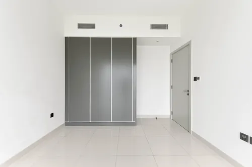 2 Bedrooms Apartment in Sunrise Bay