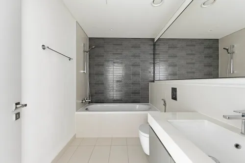 2 Bedrooms Apartment in Sunrise Bay
