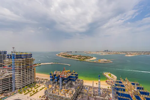 2 Bedrooms Apartment in Sunrise Bay