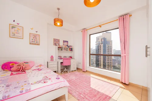 3 Bedrooms Apartment in Rimal 6