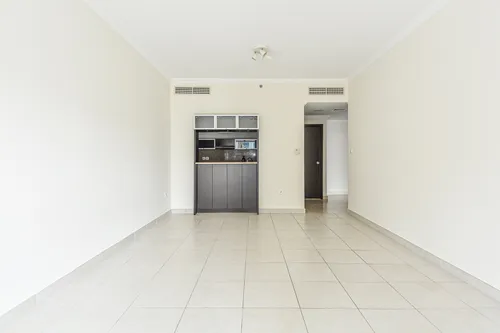 1 Bedroom Apartment in Marina Quays West