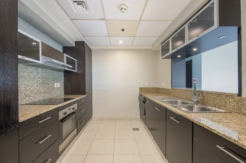 2 Bedrooms Apartment in Marina Quays West