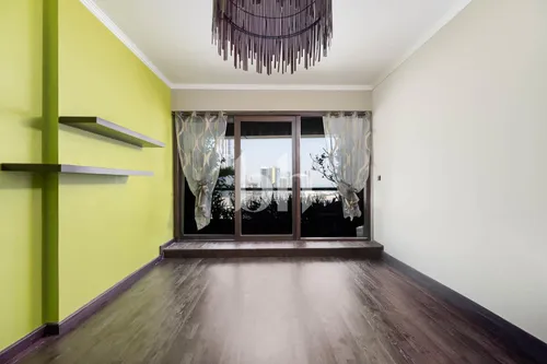 Upgraded | Duplex | skyline view | VOT | High Floor