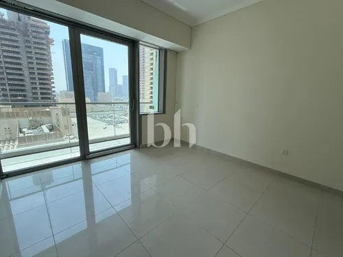 Unfurnished | Chiller free | Mid Floor