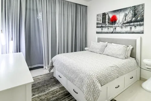 2 Bedrooms Apartment in Beach Vista