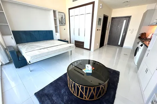 Apartment in Miraclz Tower by Danube
