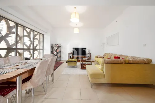 Mid Floor | Unfurnished | Partial Marina View