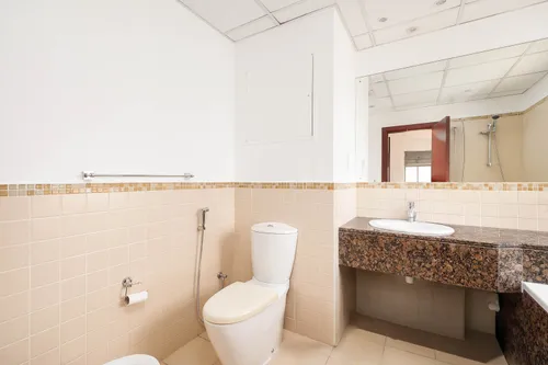 2 Bedrooms Apartment in Bahar 1
