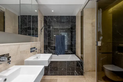 2 Bedrooms Apartment in The 8