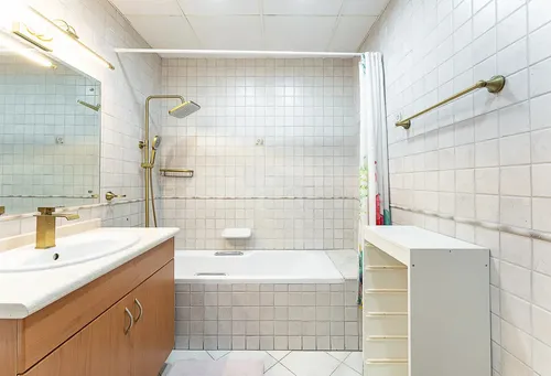 3 Bedrooms Apartment in Emerald Residence