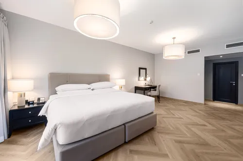 1 Bedroom Apartment in Marriott Harbour Hotel and Suites