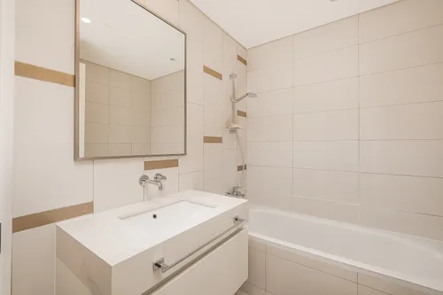 3 Bedrooms Apartment in Beach Vista