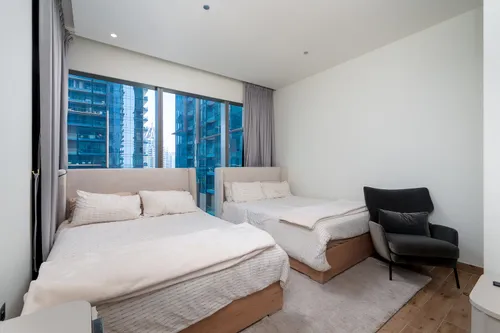 2 Bedrooms Apartment in Jumeirah Living Marina Gate