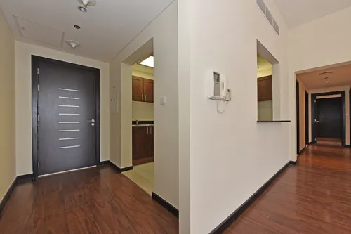 2 Bedrooms Apartment in Green Lakes Towers