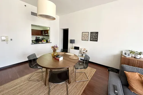 2 Bedrooms Apartment in Green Lakes Towers