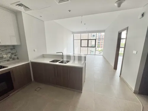 One Bedroom | Large Layout | Vacant Now |