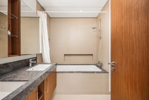 2 Bedrooms Apartment in 5242 Tower 1