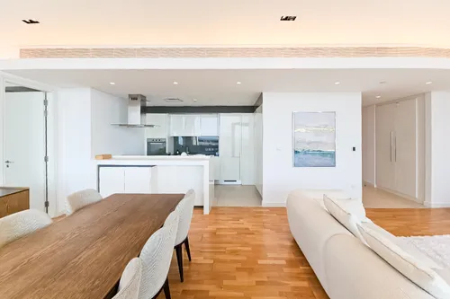 1 Bedroom Apartment in Apartment Building 7
