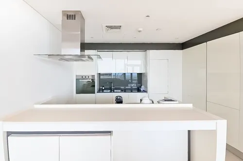 1 Bedroom Apartment in Apartment Building 7