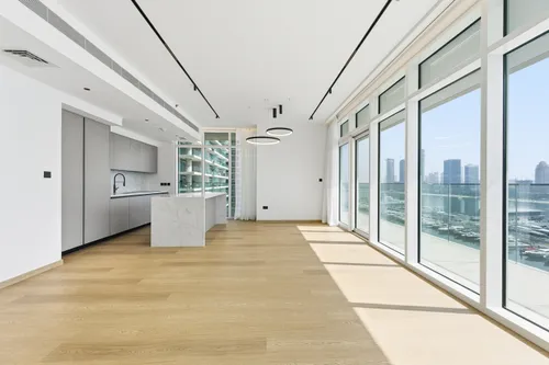 3 Bedrooms Apartment in Sunrise Bay