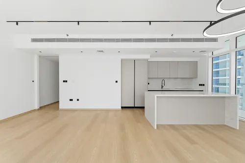 3 Bedrooms Apartment in Sunrise Bay