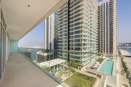 3 Bedrooms Apartment in Sunrise Bay