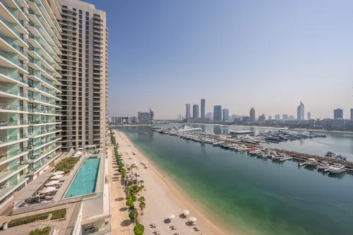 3 Bedrooms Apartment in Sunrise Bay