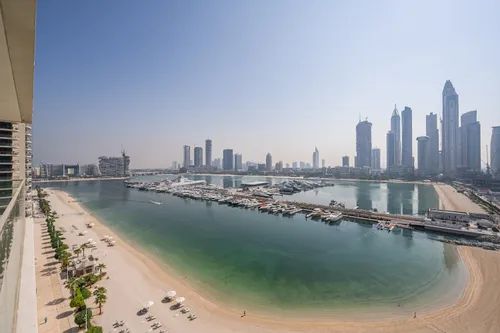 3 Bedrooms Apartment in Sunrise Bay