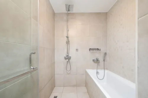 2 Bedrooms Apartment in Al Andalus Tower B