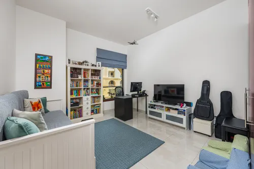 3 Bedrooms Apartment in Shams 1