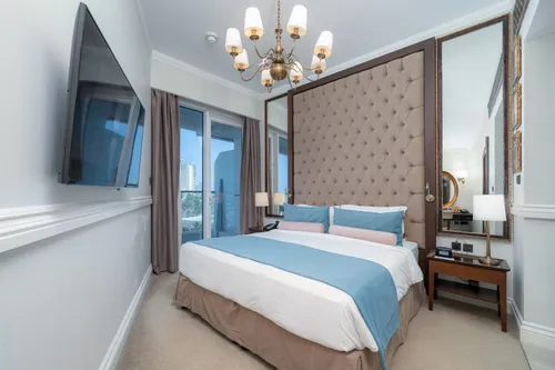 1 Bedroom Hotel Apartment in Dukes The Palm