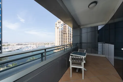 1 Bedroom Hotel Apartment in Dukes The Palm