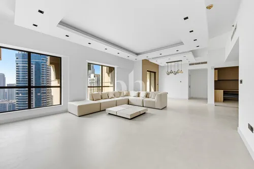 Skyline Luxury | 4 Bed Apartment | Upgraded