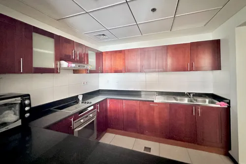 1 Bedroom Apartment in Green Lake Tower 1