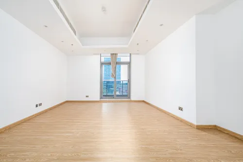 1 Bedroom Apartment in Green Lake Tower 1